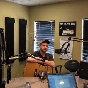 Thomas Miller - Singing Guitarist in Saskatoon, Saskatchewan