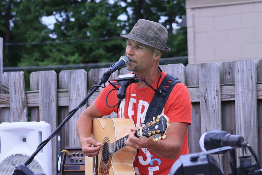 Hire Tim Owings OneManBand Acoustic Band in Sunbury, Ohio