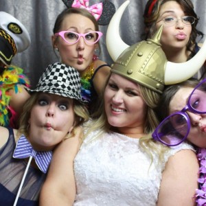 Time2shine Soiree Photo Booths - Photo Booths / Wedding Entertainment in Elk Grove Village, Illinois