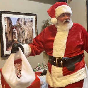 Tom Santa - Storyteller in Uniontown, Pennsylvania