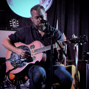 Tom Savage - Singing Guitarist / Acoustic Band in Kingston, Ontario