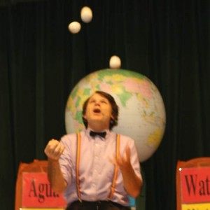 TomFoolery - Juggler / Stilt Walker in Woodbury, Tennessee