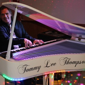 Tommy Lee Thompson Solo and Dueling Piano Show - Singing Pianist in Akron, Ohio