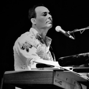 Tony Cutrone - Singing Pianist in Toronto, Ontario