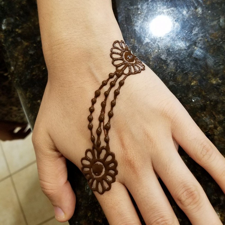 Gallery photo 1 of Touch Of Henna