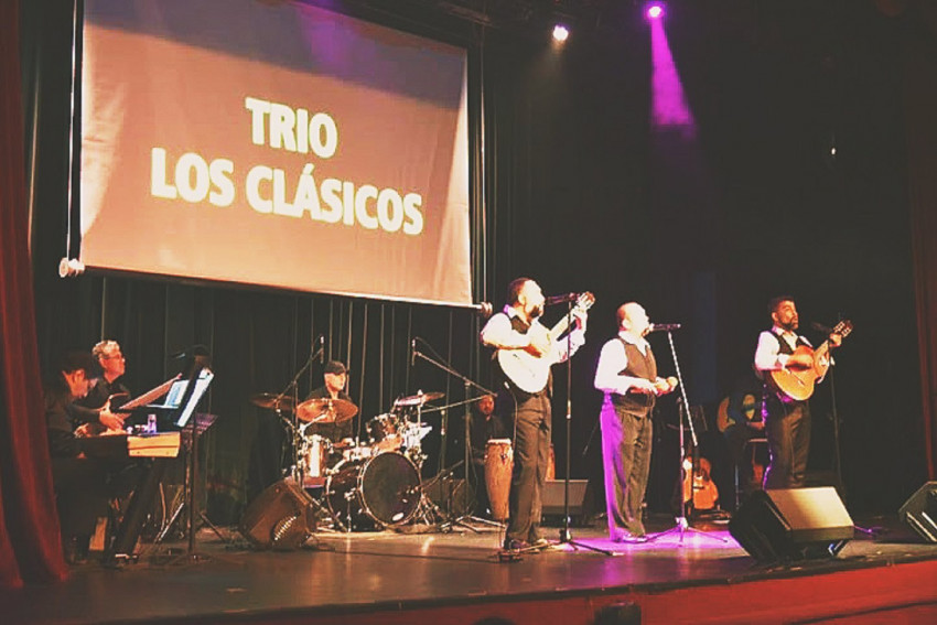 Gallery photo 1 of Trio Los Clasicos