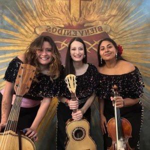 Trío Ardiente - Mariachi Band / Singing Group in San Antonio, Texas