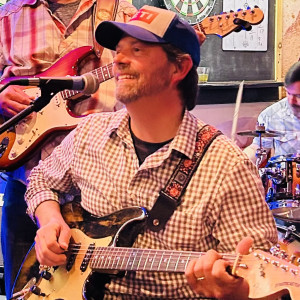 Troubadour Music and Sound - Singing Guitarist in Upper Falls, Maryland