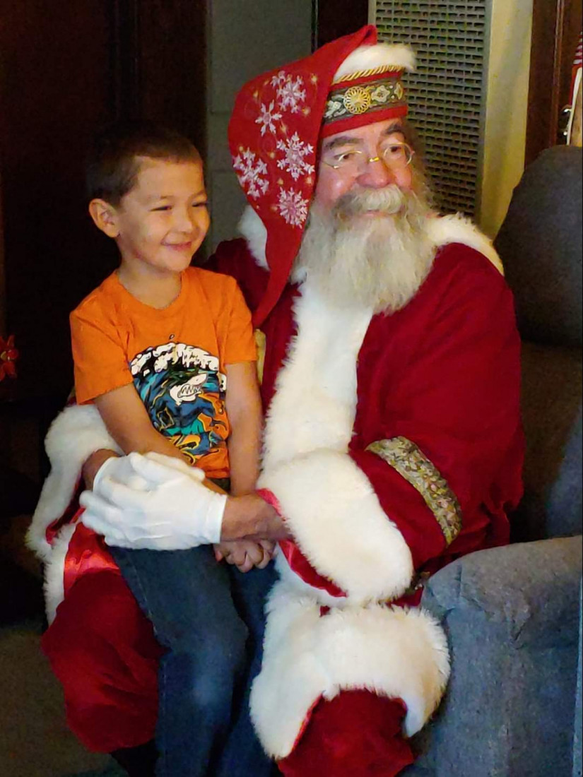 Gallery photo 1 of Tucson Santa Experience