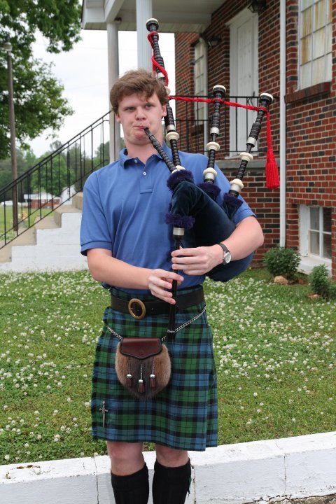 Gallery photo 1 of Twesme Bagpiping