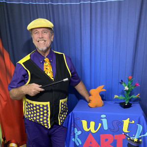 Twisty Art Entertainment-Balloons, Magic and More! - Balloon Twister / Storyteller in San Antonio, Texas