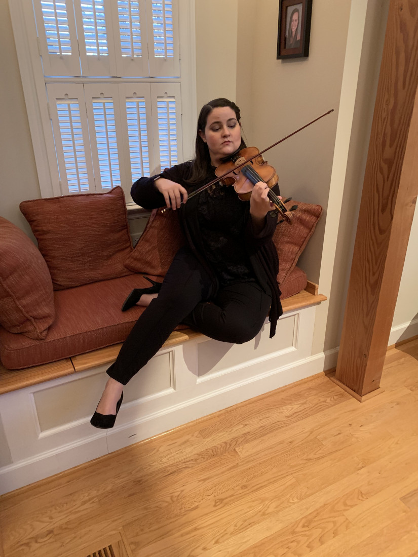 hire-unique-strings-violinist-in-memphis-tennessee