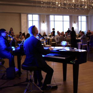 Upscale Dueling Pianos - Dueling Pianos in New York City, New York