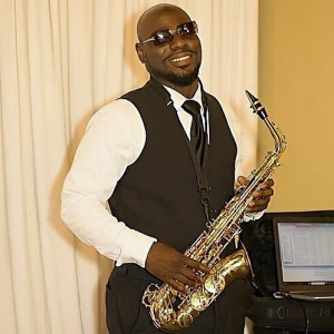 Velik Davis - Saxophone Player in Charleston, South Carolina