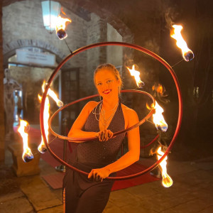 Miss Molly Dazzle - Fire Performer / Aerialist in Washington, District Of Columbia