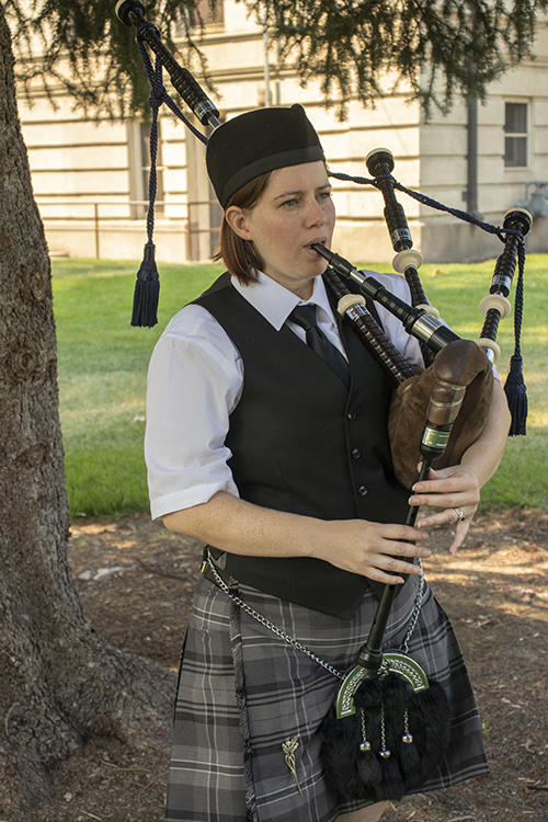 Hire Vera Hamilton Event Bagpiper Bagpiper in Orem, Utah