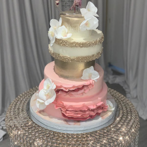 Vere’s Bakery - Cake Decorator / Wedding Cake Designer in Laurel, Maryland