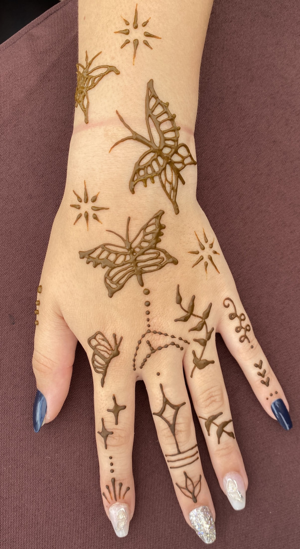 Gallery photo 1 of Vermont Henna