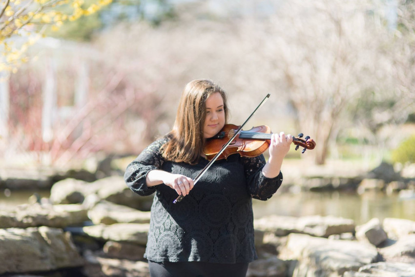 Hire Victoria Senko Violinist Violinist in Amherst, Massachusetts