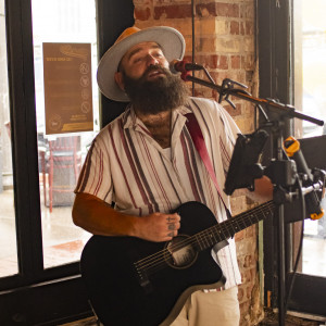 Vinnie Hines (As Seen on American Idol) - Singing Guitarist / Street Performer in St Petersburg, Florida