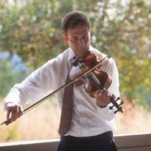 Violinist and Fiddler Jeffrey Reynolds - Violinist / Strolling Violinist in Beaverton, Oregon