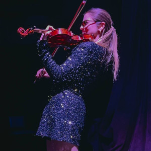 Anny - Violinist for every occasion - Violinist / Wedding Entertainment in Brookline, Massachusetts