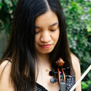 Violinist, Caitlin Yambao