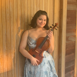 Luvyana Marquez Music - Viola Player in Ann Arbor, Michigan