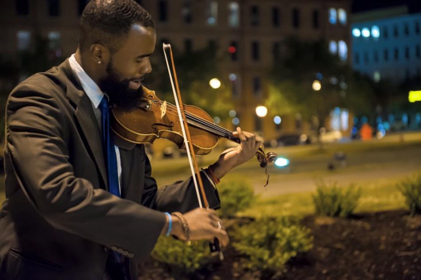 Hire Virtuoso Violinist Violinist in Austin, Texas