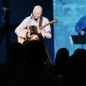 Vocalist & Acoustic Guitarist - Praise & Worship Leader in Batavia, Ohio