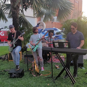 Swan City Revival - Cover Band / College Entertainment in Auburndale, Florida