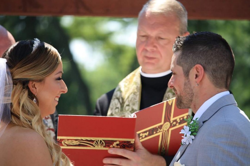 Hire Wedding Officiants Wedding Officiant in Lewes, Delaware