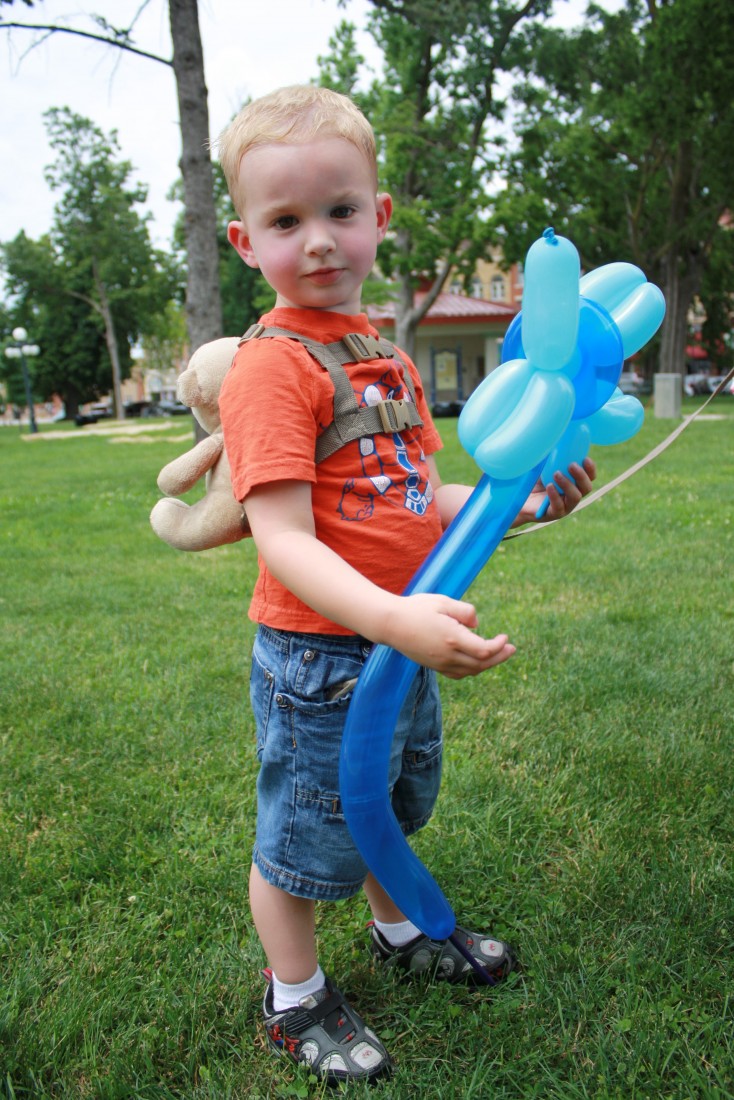 Hire Wee Yogi Bears Face Painter in Quincy, Illinois