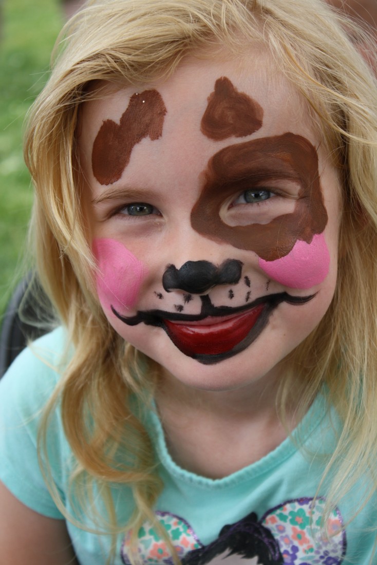 Hire Wee Yogi Bears Face Painter in Quincy, Illinois