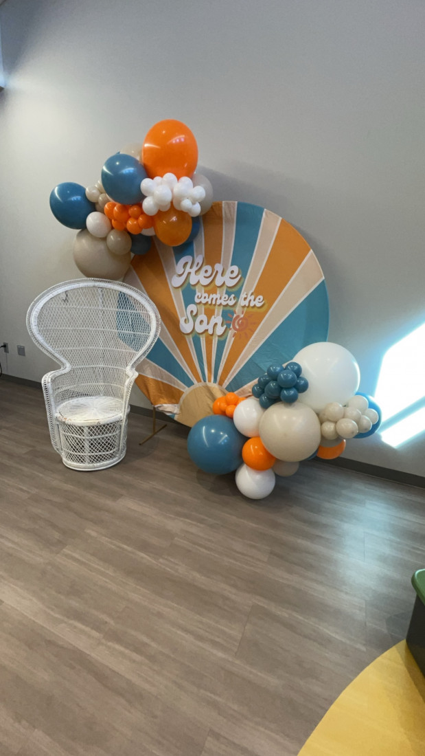 Hire We’re here now it’s a partyBalloons Balloon Decor in Louisville