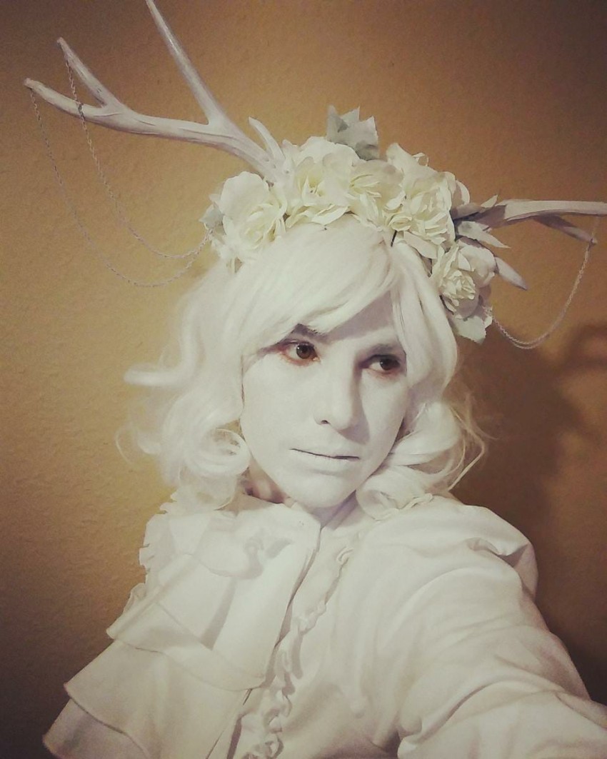 Hire Whimsical White Human Statue Human Statue in New Orleans, Louisiana