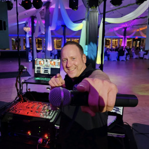 Wildside Entertainment By DJ ZIK - DJ / Photo Booths in Toledo, Ohio