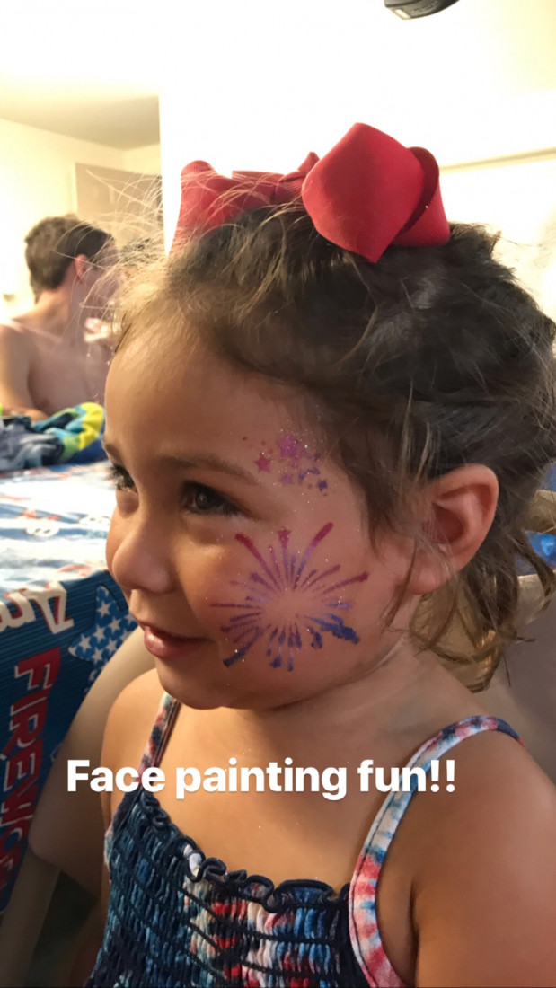 Hire Wink and Smile Facepainting Face Painter in Murfreesboro, Tennessee