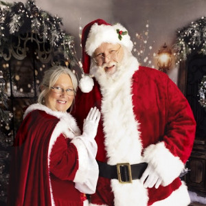 Wootown Santa and Mrs. Claus - Santa Claus in Wooster, Ohio