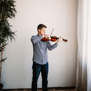 Zachary Graft - Violinist / Wedding Entertainment in Grand Rapids, Michigan