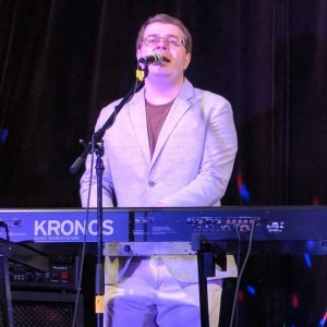Zdravko, The Singing Pianist