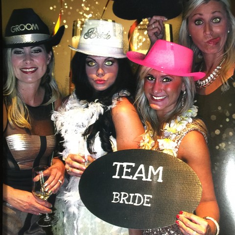 Hire Zoom Foto Booths of Cleveland - Photo Booths in Cleveland, Ohio